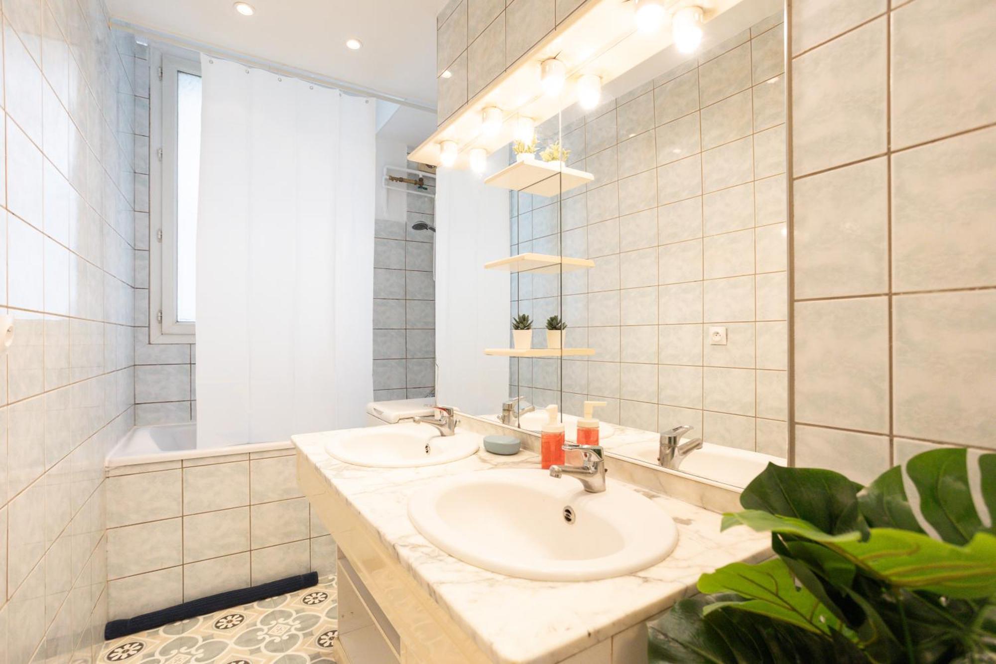 Luxury Parisian Apartment Notre Dame Saint Germain Des Pres Exterior photo